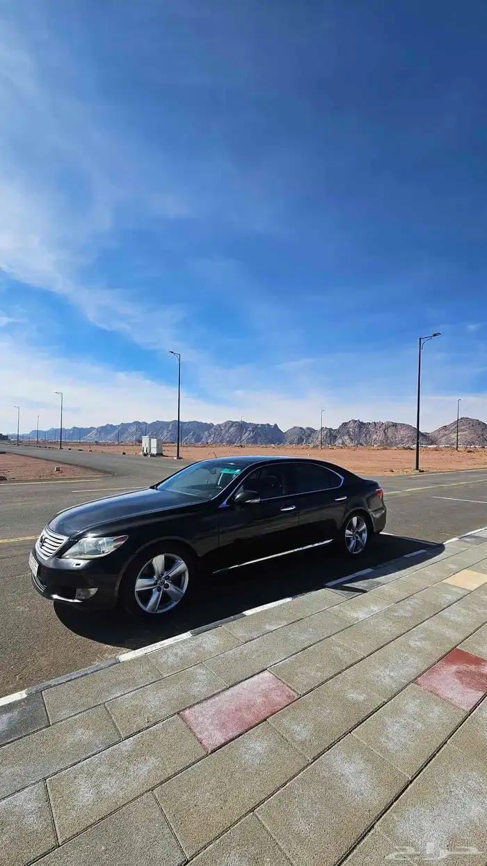 لكزس أسود 460 4