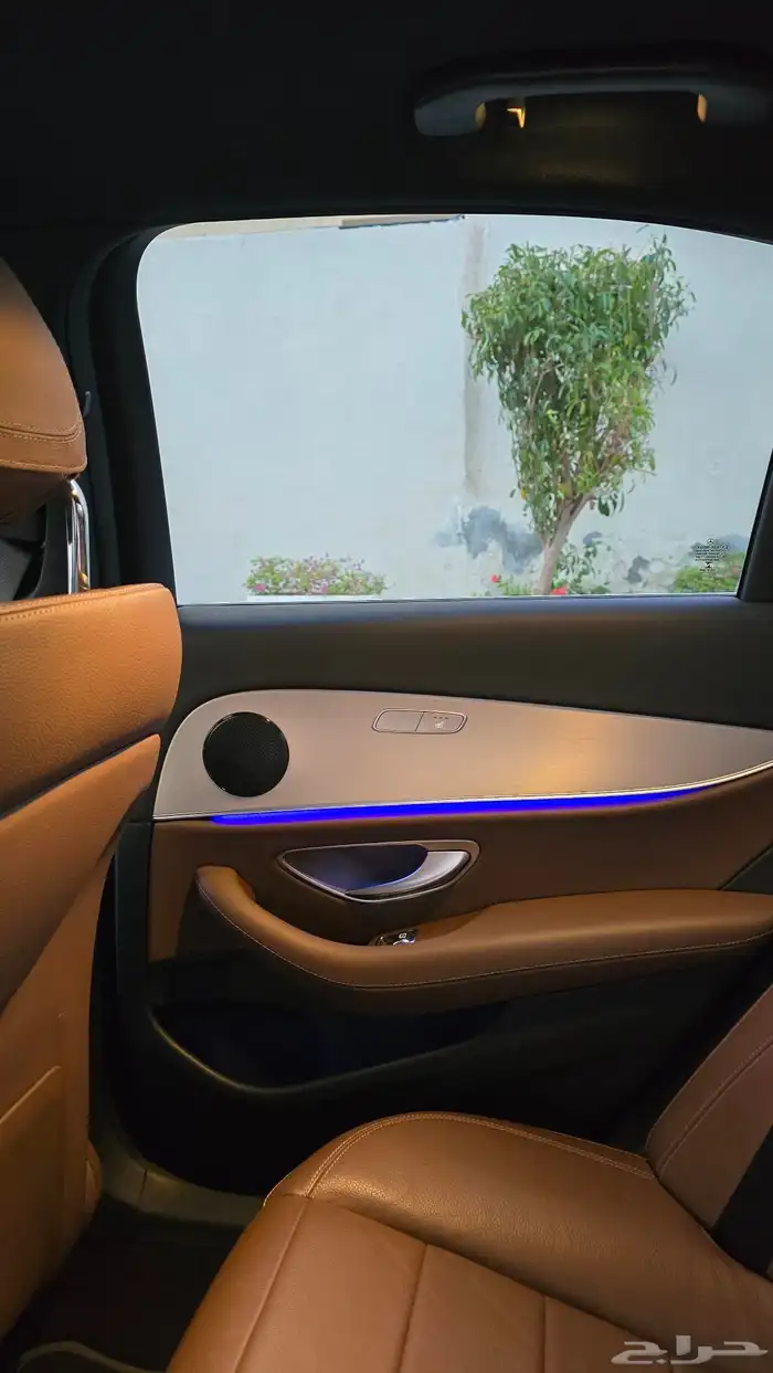 مرسيدس E250 موديل 2021 العداد 81 ألف كيلو 37