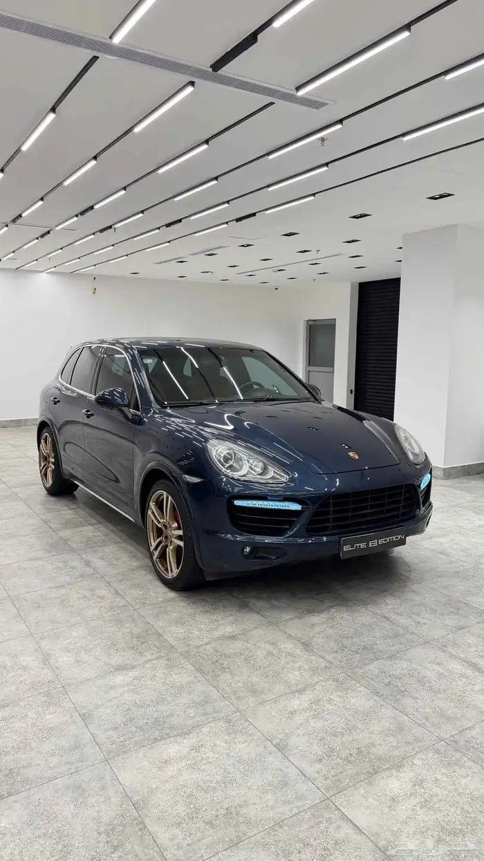 Porsche cayenne Turbo 2