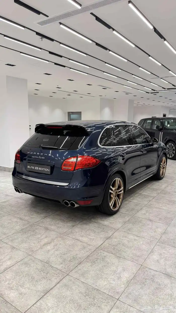 Porsche cayenne Turbo 4
