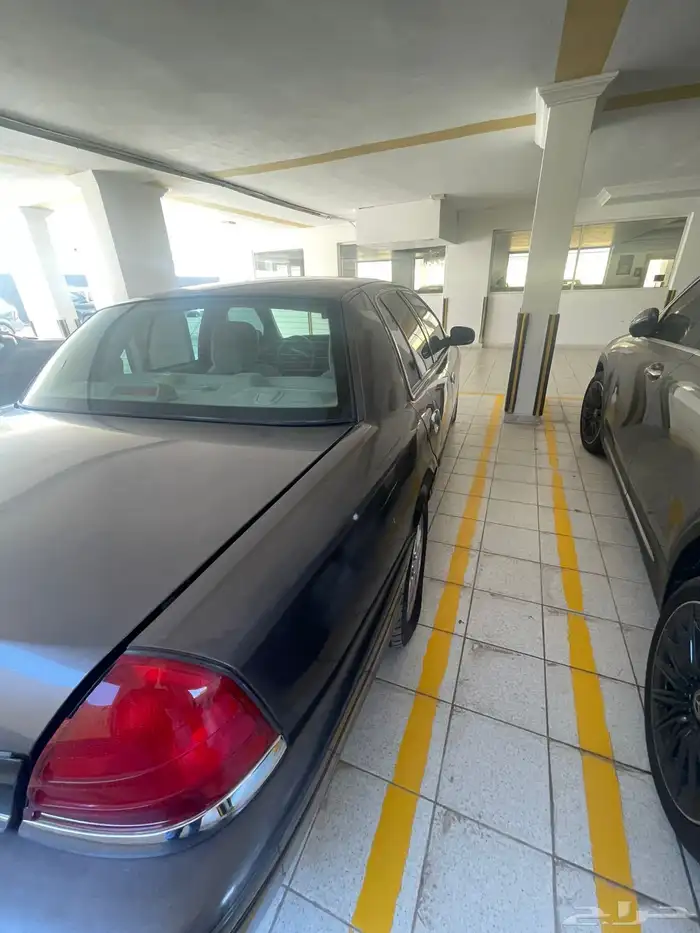 فورد فيكتوريا 2011 11