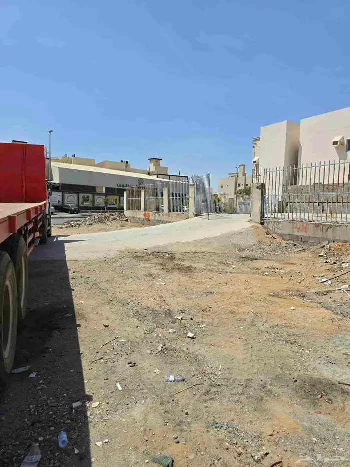 أرض تجارية للبيع بحي السنابل شارعين 9