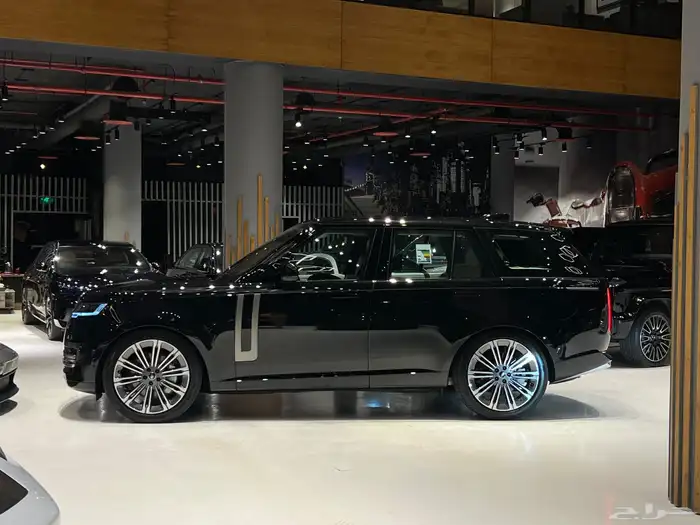 رنج روفر HSE V8 2025 جديد 17