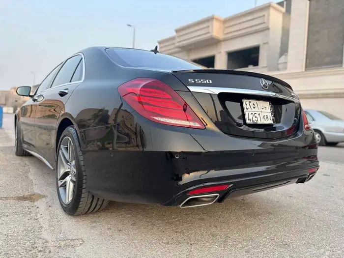 يخت ياباني بحالة الوكالة 3