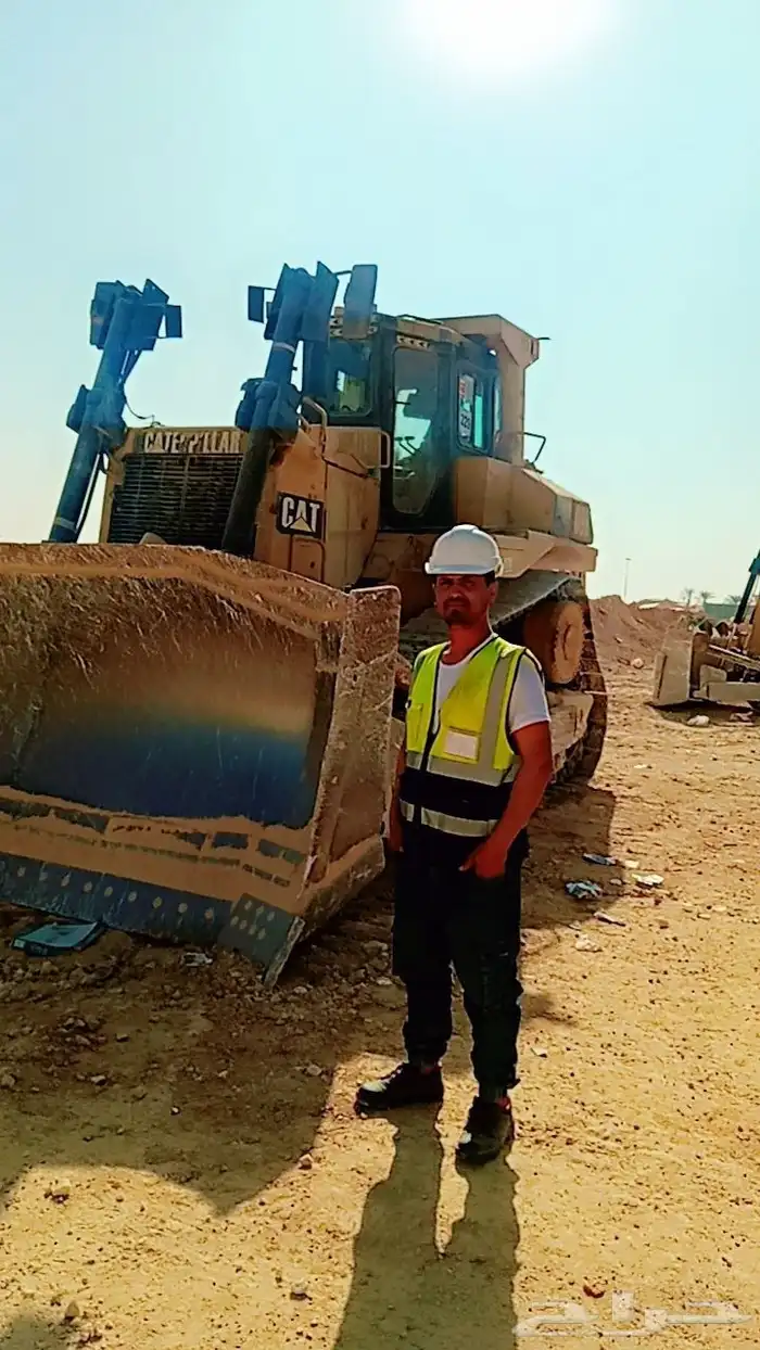 سائق بلدوزر يمني متواجد الرياض 1