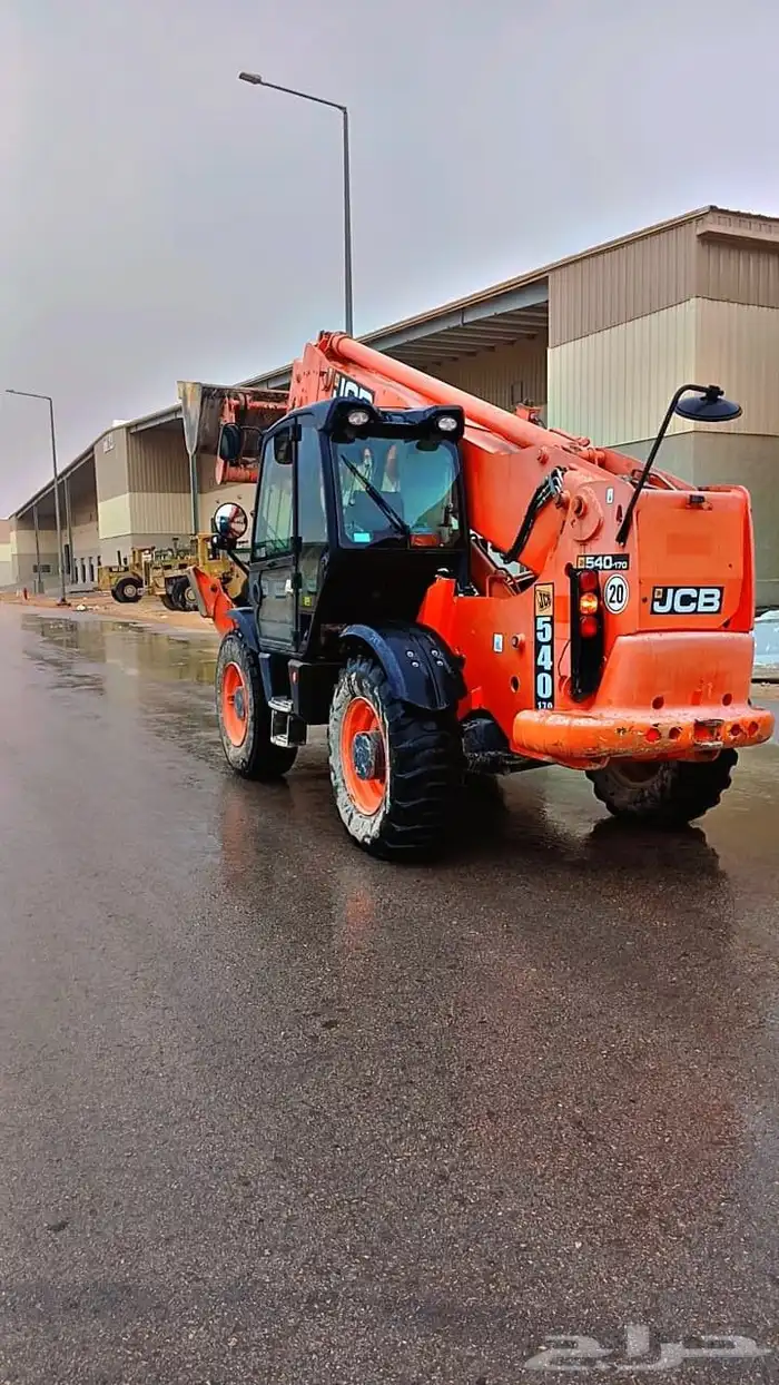 فور كلفت رافعات شوكيه كرينات للايجار  057 890 3750 2