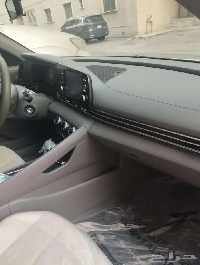 Urgent transfer need حاجة عاجلة لنقل العقد 1