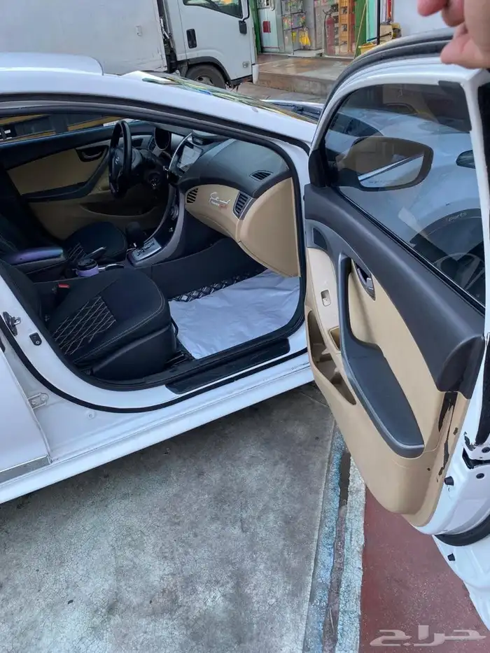 سيارة نضيفه مرشوش خارجي تجميل النترا 2012 6