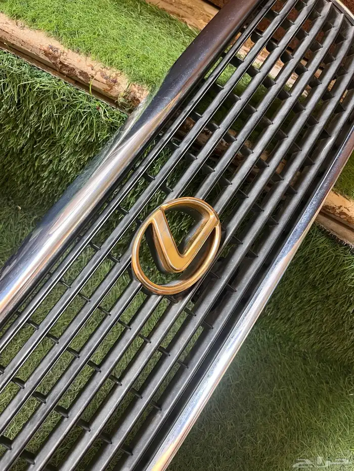 شبك واسطب فلشر لكزس LS 400 اصلي 12