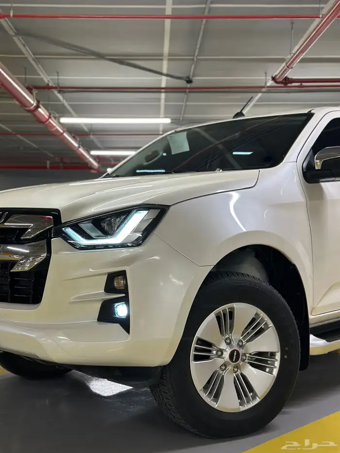 ايسوزو ديماكس 2023 فل كامل 11