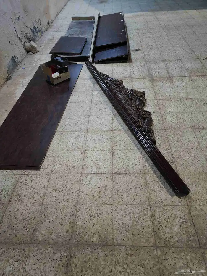 سرير نوم نضيف ومكيف ومساند 2