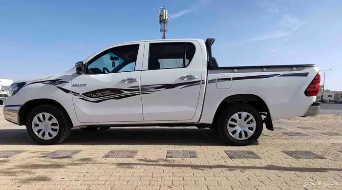 تويوتا هايلكس غمارتين موديل 2020 15