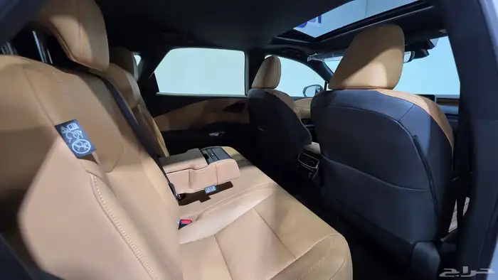 لكزس RX350 بريميوم 2024 15