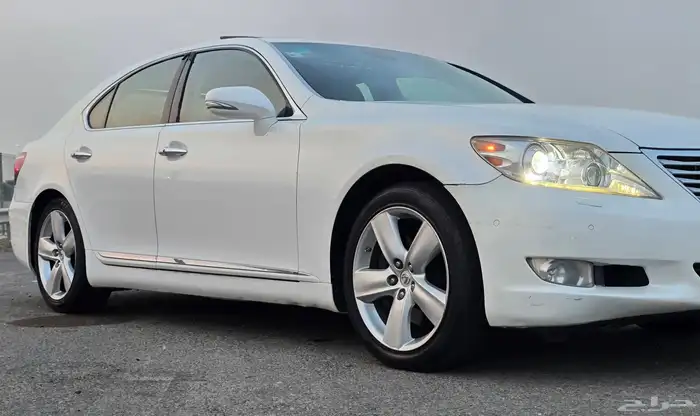 لكزس LS 460 - وكالة   2010 19