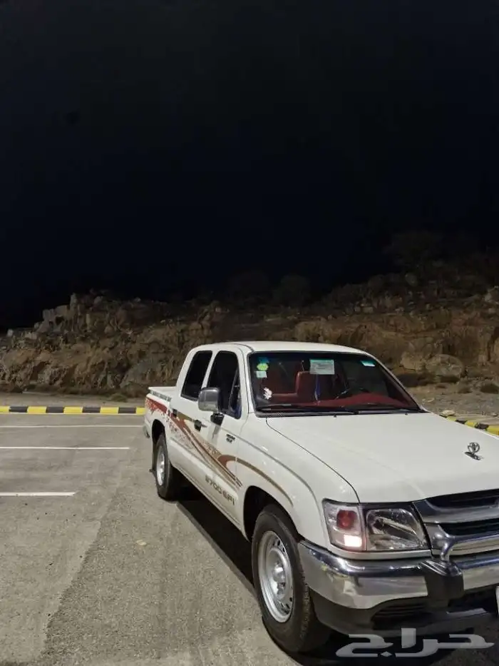 للبيع هايلكس 2002 1