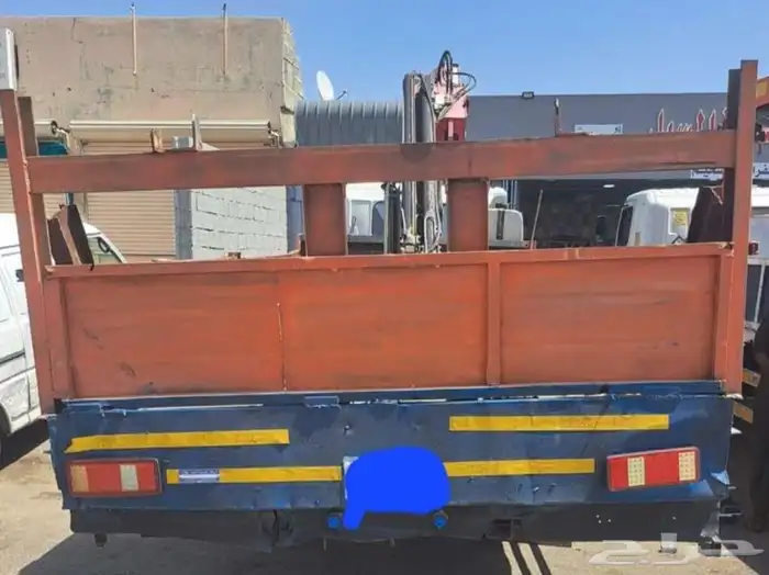 Hino boom truck model 2009 1