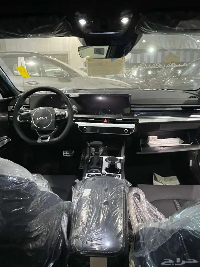 نوع السيارة - كيا K5 موديل السيارة - 2025 فل كامل 5