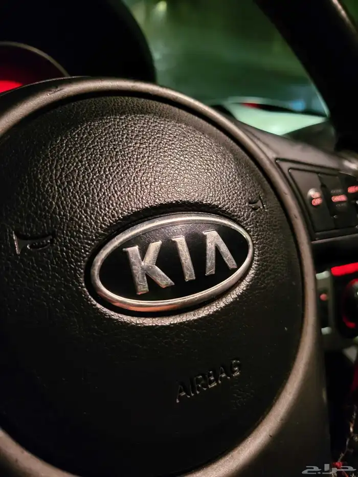 للبيع كيا سيراتو فل كامل 2011 33