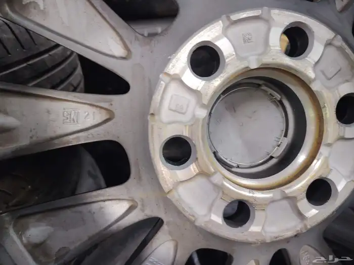 جنوط لكزز برادو مقاس 20 اصلي وكاله 5