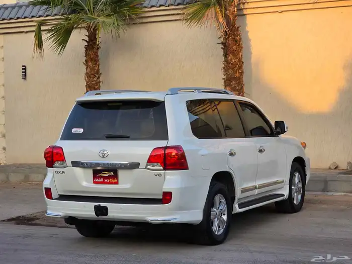 لاندكروزر فل كامل 2012 4