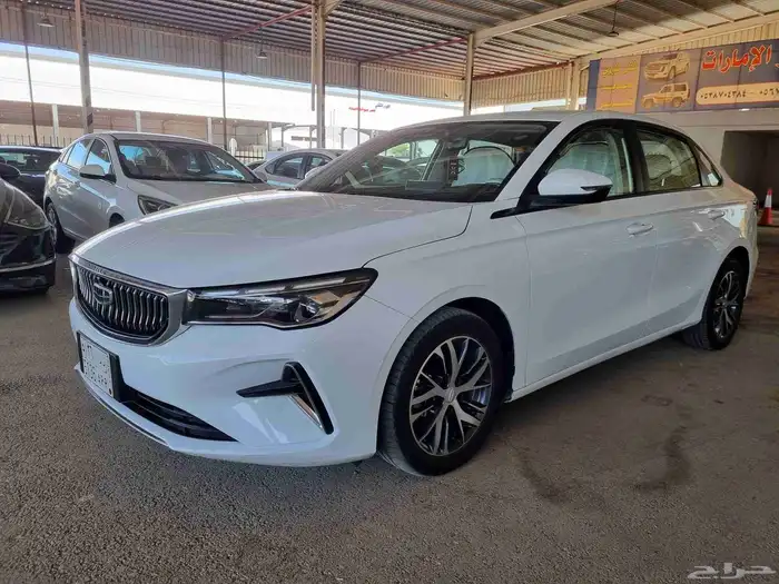 جيلي ام جراند 2023 1