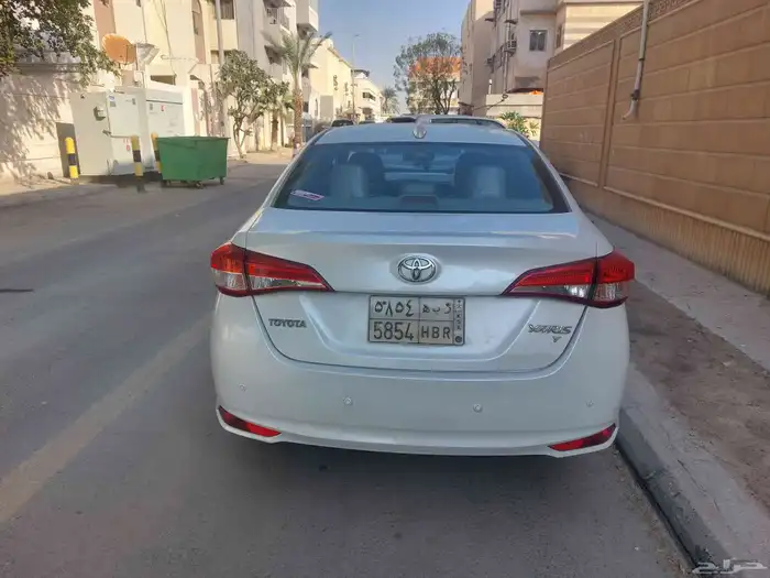 تويوتا يارس 2022. 2