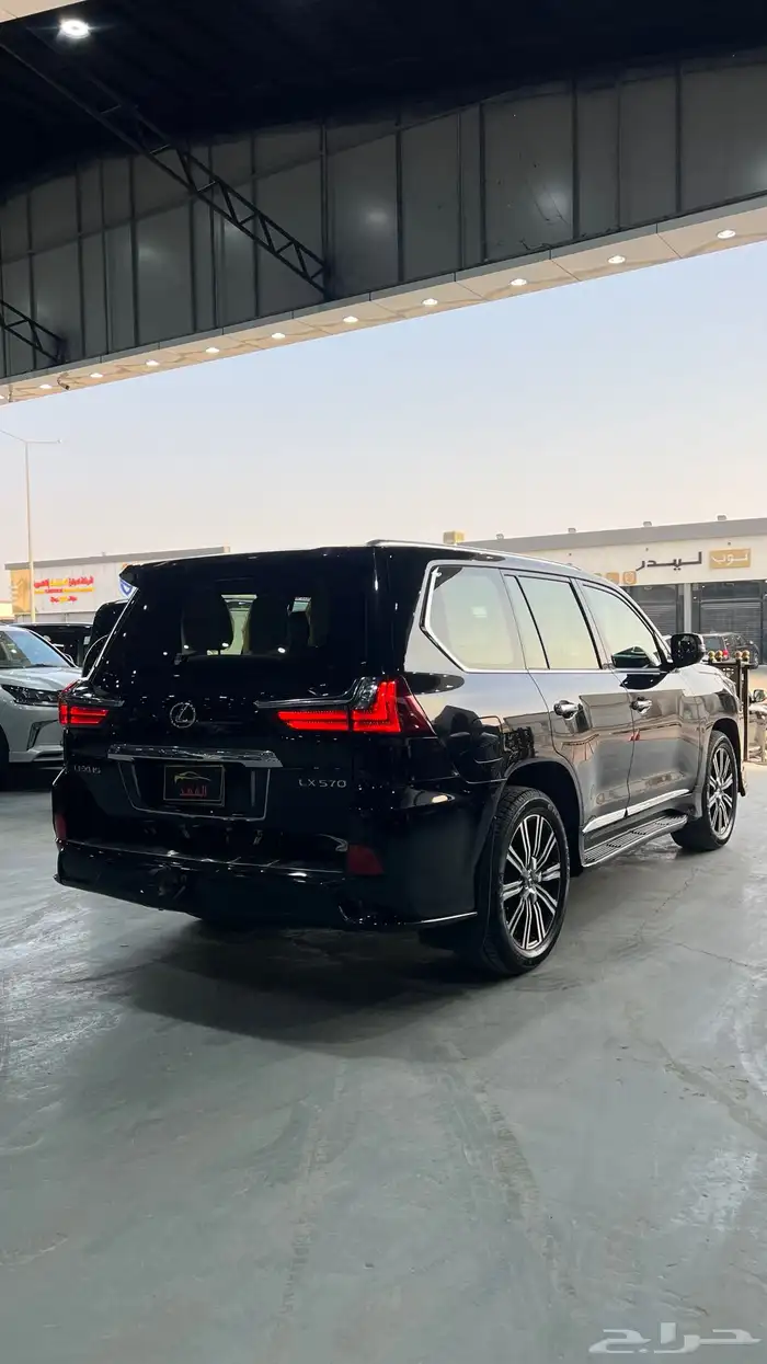لكزس - 2017 - LX570 ((( تم البيع ))) 4