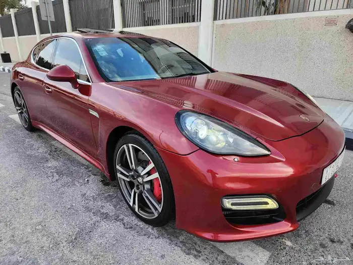 بورش باناميرا 2011 توربو 4