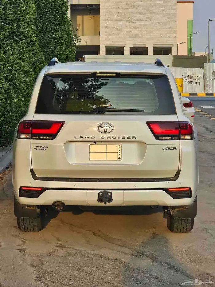 تويوتا لاندكروزر ديزل GXR2 2024 4