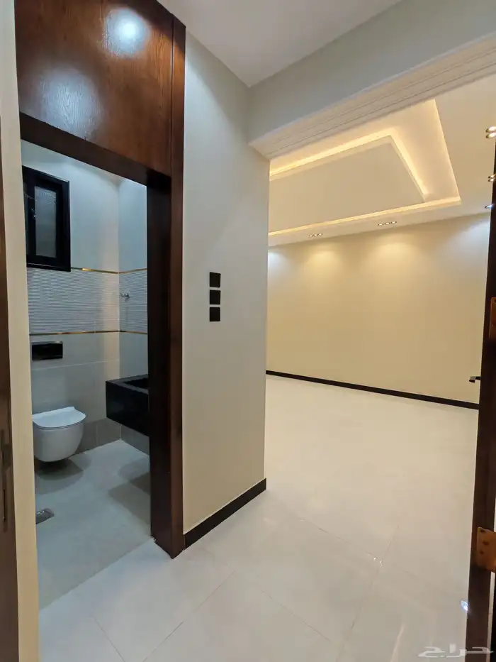 للبيع روف علوي مع ملحق بحي الموسي خميس مشيط 15