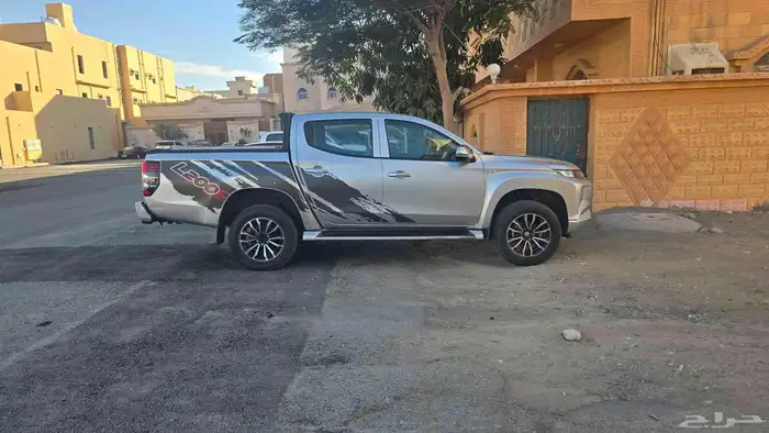مستبيشي L200 2023 2