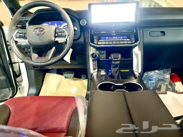 تويوتا VXR موديل 2025 5