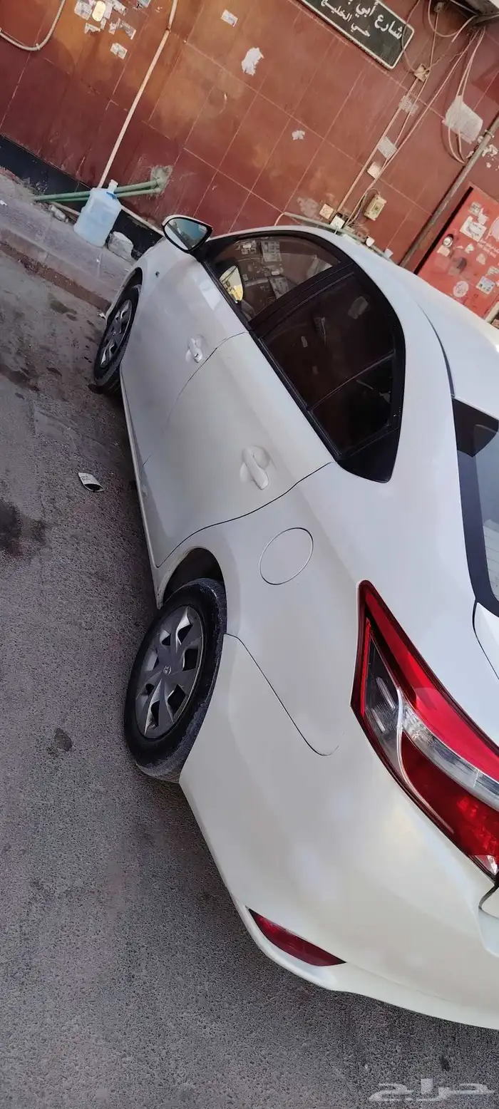 Toyota yaris automatic 2015. 9