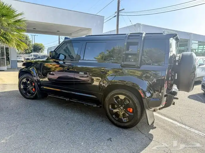 Defender 110 SE 2023 1