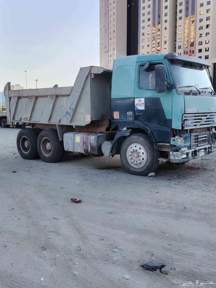 قلاب سقس للبيع فولفو الموديل 2000 2