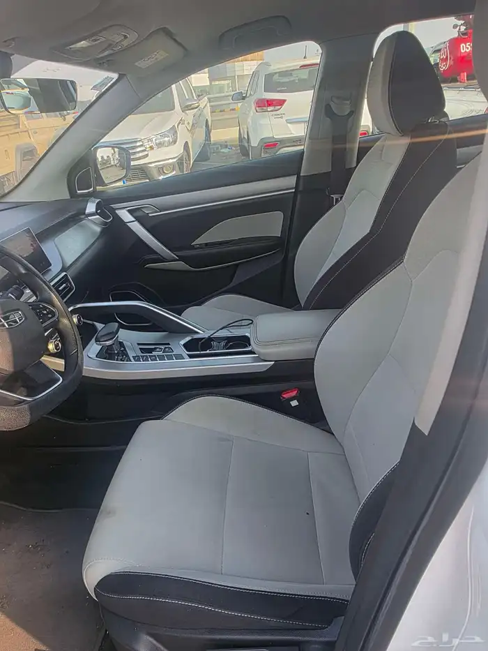 جيلي كولراي 2023 8