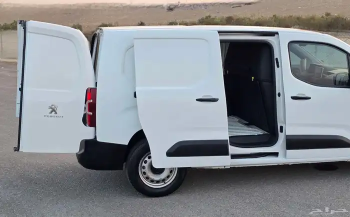 فان بضاعة ديزل - 2023 بيجو بارتنر (( طويل )) 31