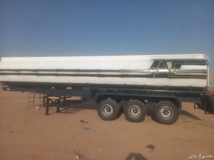 تانكي تريلا سعه 40 ألف لتر مع الشاصي جديد ثلاث محاور 6