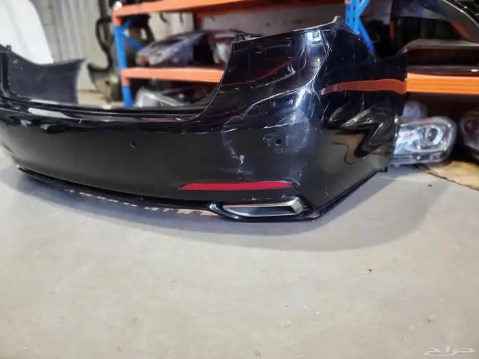 صدام خلفي جنسس g80 2015 2016 2