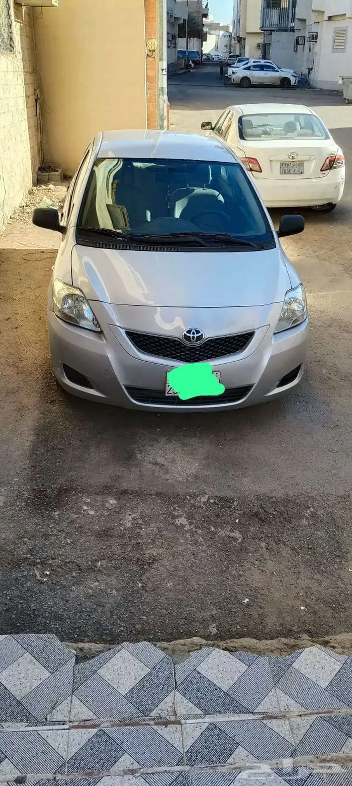 للبيع يارس 2010 1