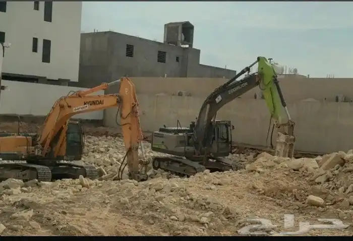 حفار بوكلينات للايجار موديل 14 حجم 220 1