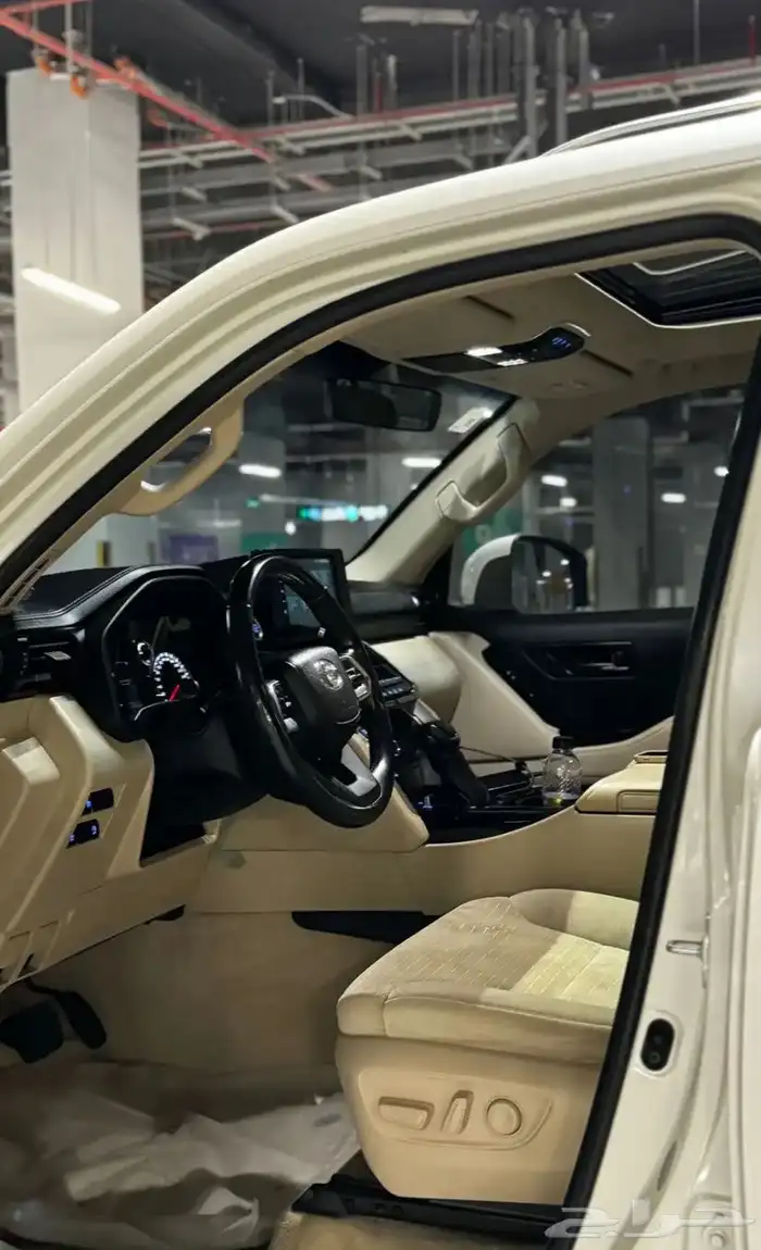 لاندكروزر 2022 9