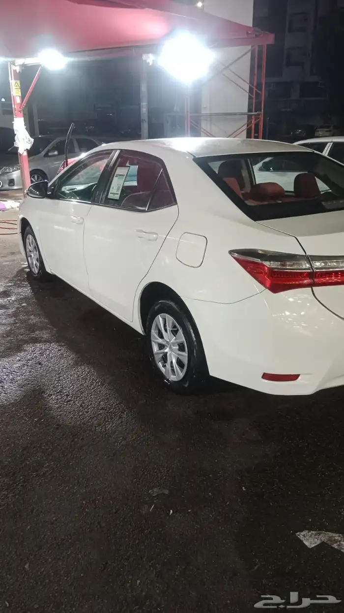 Toyota corolla 2017 3