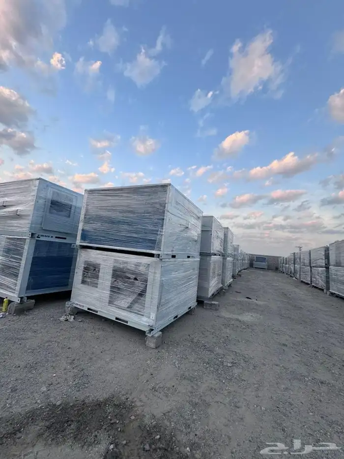 Central Package Air Conditioners Duct Installation for Wareh 9