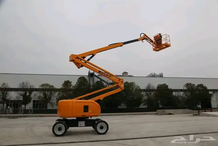 سيزرلفت ومانلفت وكرينات وبوبكات وجي سي بي وتاور لايت للايجار 6