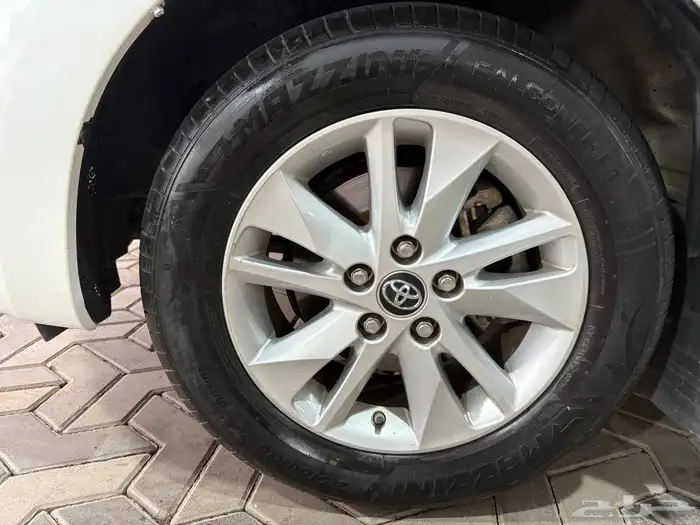 تويوتا انوفا 2018 7