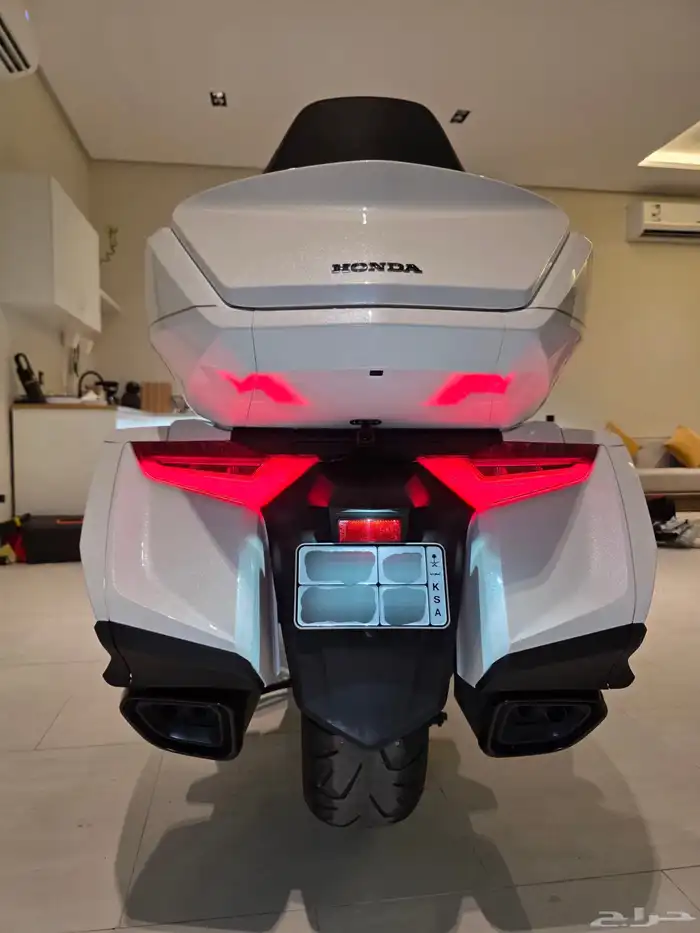 هوندا قولد وينق فل كامل بلاك اديشن 2020 وارد اليابان 23