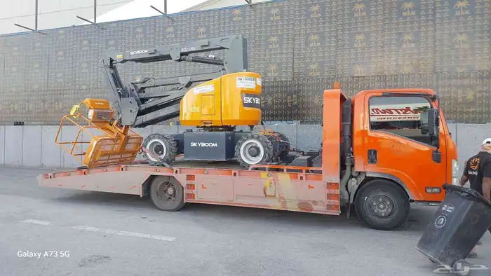 تأجير رافعات شوكيه وكرينات ومان لفت وسيزر لفت وبكلين بجميع ا 9