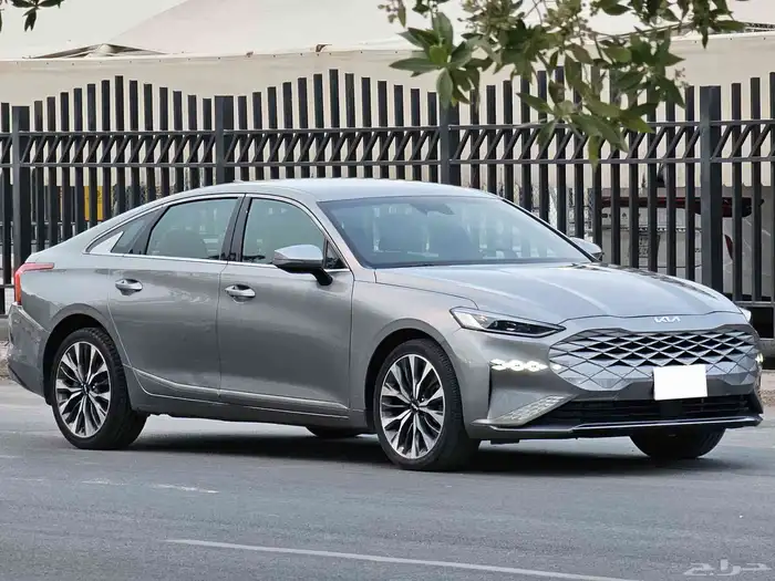 كيا K8 موديل 2022 نص فل 3