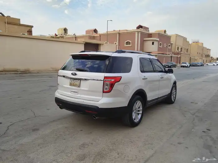 فورد اكسبلورر 2011 5